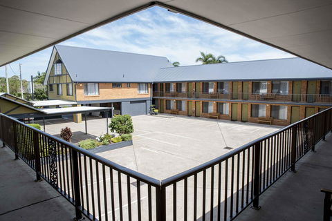 Coastal Bay Motel - Redcliffe Tourism 36