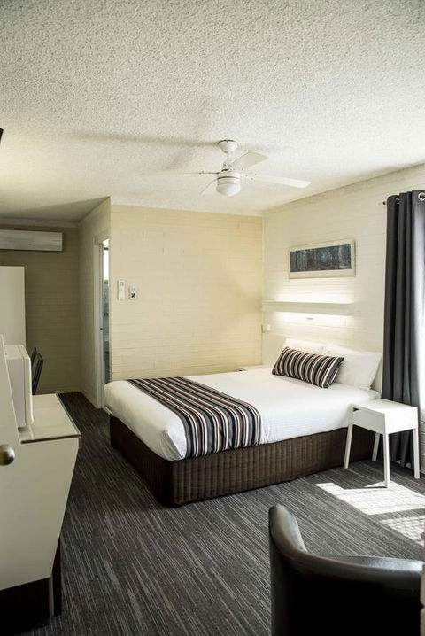 Coastal Bay Motel - Redcliffe Tourism 35