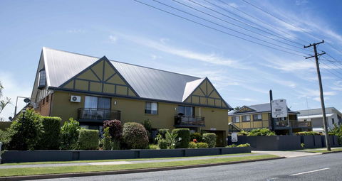 Coastal Bay Motel - Redcliffe Tourism 0