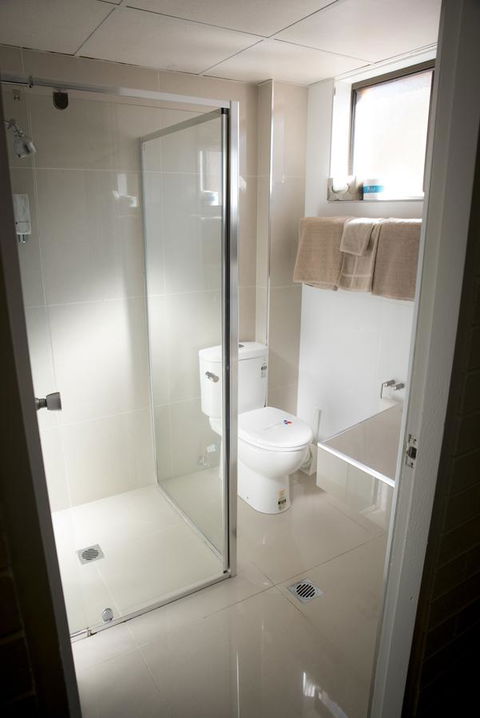 Coastal Bay Motel - Redcliffe Tourism 30