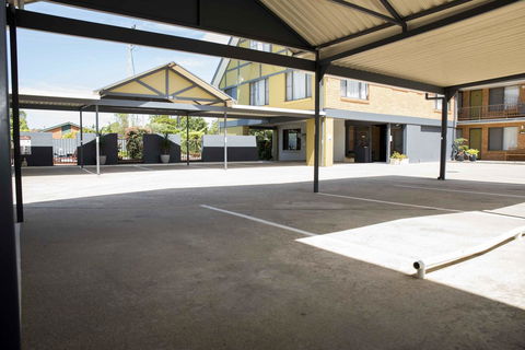 Coastal Bay Motel - Redcliffe Tourism 39