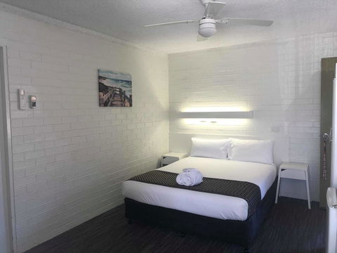 Coastal Bay Motel - Redcliffe Tourism 19