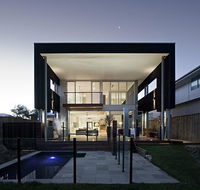 Casuarina Beachfront House - Hostie Properties - Redcliffe Tourism