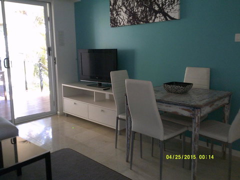 Pelican H2O One & Two Bedroom Apartments - Redcliffe Tourism 24