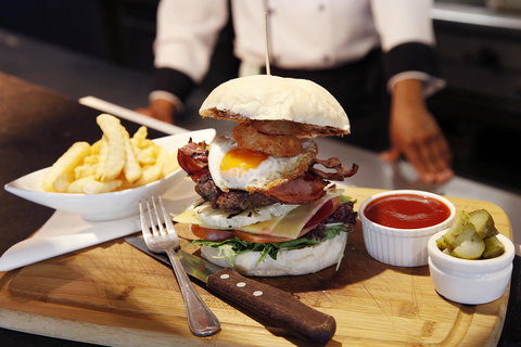 Alpha Hotel Eastern Creek - Redcliffe Tourism 18