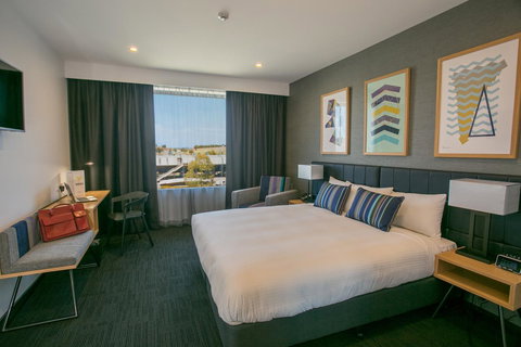 Alpha Hotel Eastern Creek - Redcliffe Tourism 0