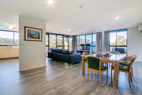 Pacific Towers Beach Resort - Redcliffe Tourism 33