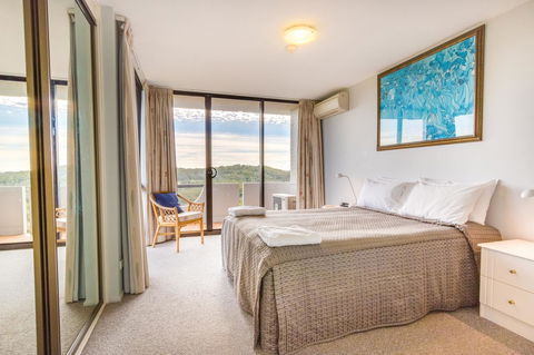 Pacific Towers Beach Resort - Redcliffe Tourism 37