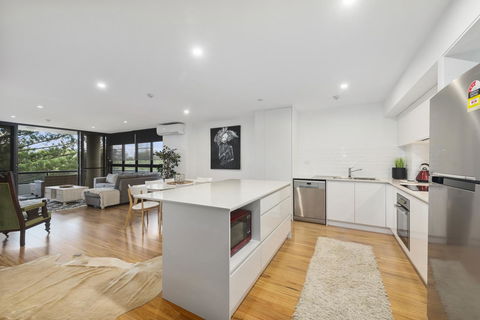 Pacific Towers Beach Resort - Redcliffe Tourism 6