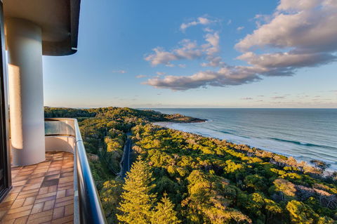 Pacific Towers Beach Resort - Redcliffe Tourism 25