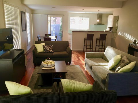 Encore Apartments - Redcliffe Tourism 0