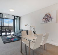Cozy apartment with Water view plus Winter garden - Redcliffe Tourism