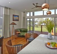 Estoy Cabarita - Redcliffe Tourism