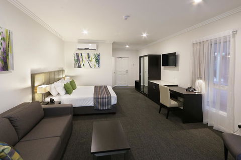 Best Western Plus Bolton On The Park - Redcliffe Tourism 5