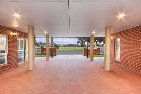 Best Western Plus Bolton On The Park - Redcliffe Tourism 14