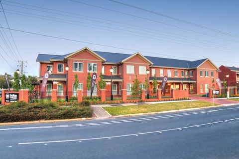 Best Western Plus Bolton On The Park - Redcliffe Tourism 0