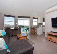 Gorgeous Coogee Views 2 beds WT21 - Redcliffe Tourism