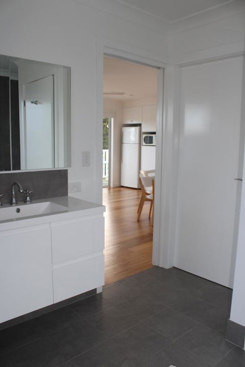 Red Waratah - Redcliffe Tourism 14