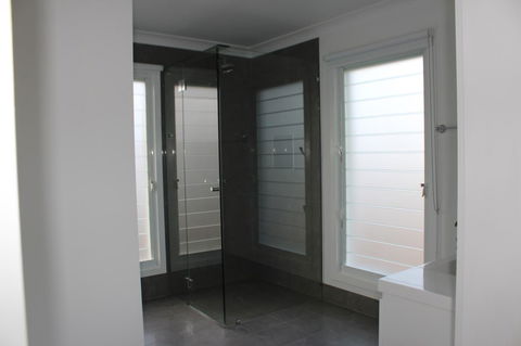 Red Waratah - Redcliffe Tourism 15