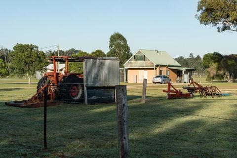 Madigan Wine Country Cottages - Redcliffe Tourism 28