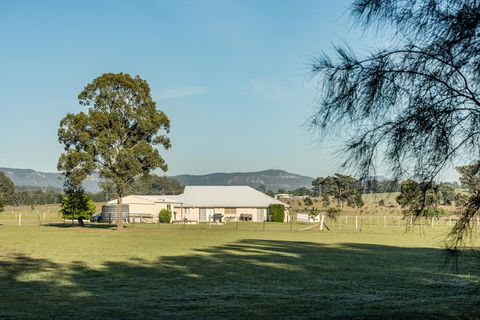 Madigan Wine Country Cottages - Redcliffe Tourism 31