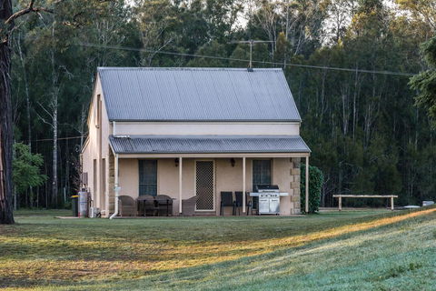Madigan Wine Country Cottages - Redcliffe Tourism 37