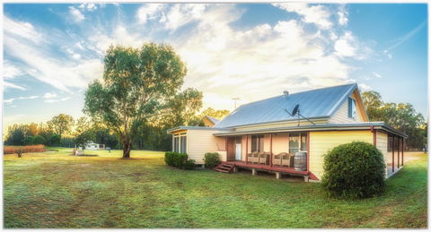 Madigan Wine Country Cottages - Redcliffe Tourism 1