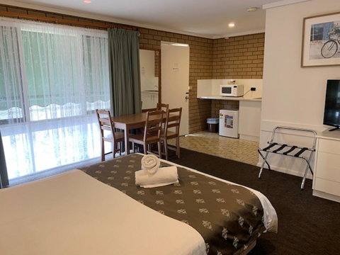 Albury City Motel - Redcliffe Tourism 20