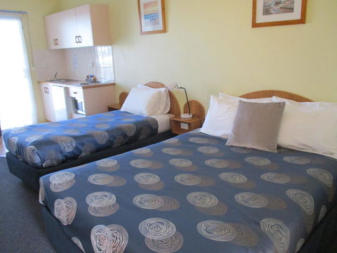 South Seas Motel - Redcliffe Tourism 2