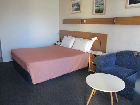 South Seas Motel - Redcliffe Tourism 4