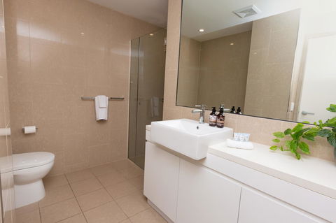 The Penthouse - Redcliffe Tourism 25