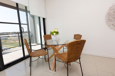 The Penthouse - Redcliffe Tourism 5
