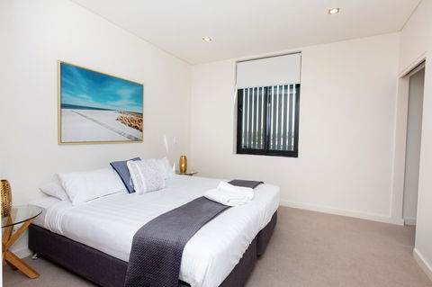 The Penthouse - Redcliffe Tourism 12