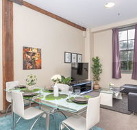 Classic 2 BR Apt in Pyrmont - Redcliffe Tourism