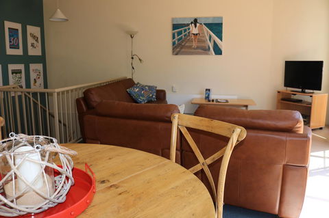 Beaches Apartments Merimbula - Redcliffe Tourism 9