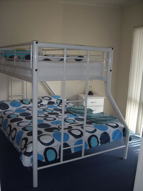 Beaches Apartments Merimbula - Redcliffe Tourism 8