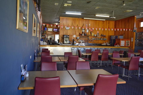 Brolga Hotel Motel - Coleambally - Redcliffe Tourism 8