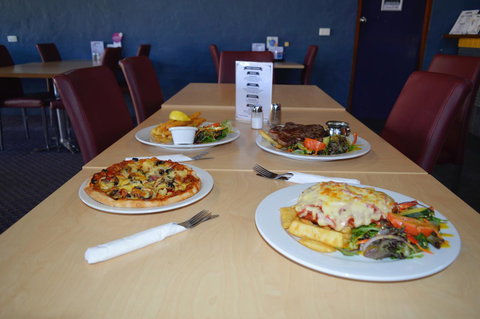 Brolga Hotel Motel - Coleambally - Redcliffe Tourism 28