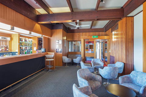 Black Dolphin Resort Motel & Apartments - Redcliffe Tourism 39