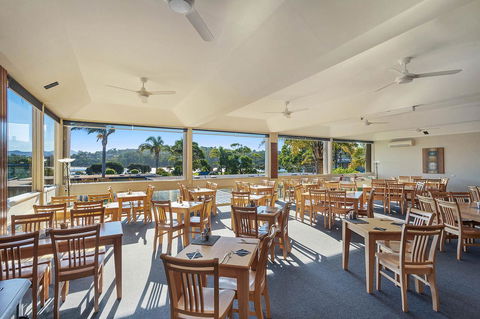 Black Dolphin Resort Motel & Apartments - Redcliffe Tourism 33