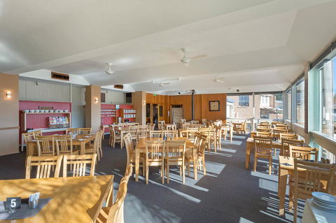 Black Dolphin Resort Motel & Apartments - Redcliffe Tourism 27