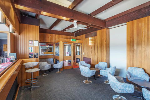 Black Dolphin Resort Motel & Apartments - Redcliffe Tourism 35