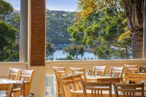 Black Dolphin Resort Motel & Apartments - Redcliffe Tourism 32