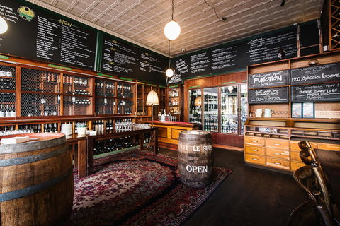 Australian Heritage Hotel - Redcliffe Tourism 24