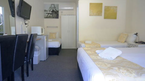 Highway Motor Inn Taree - Redcliffe Tourism 2