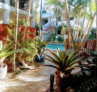 Outrigger Bay - Redcliffe Tourism