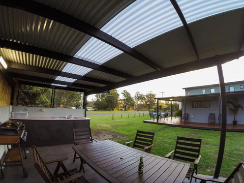 Rocketz At Berrara Beach - Redcliffe Tourism 13