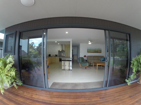 Rocketz At Berrara Beach - Redcliffe Tourism 8