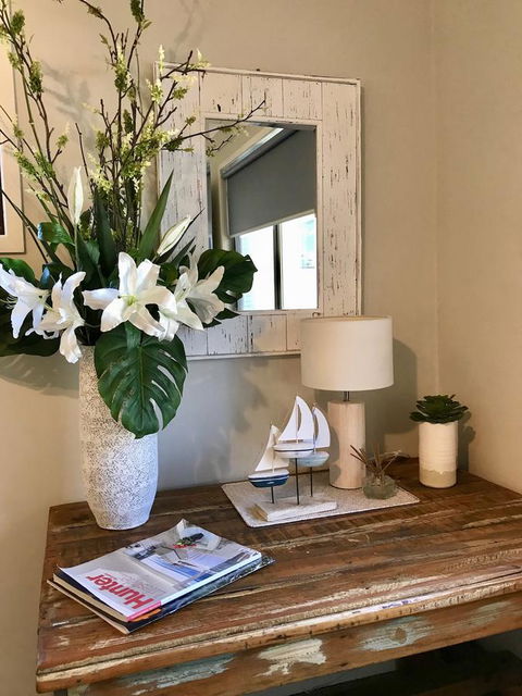Lakeview Cottage - Redcliffe Tourism 10