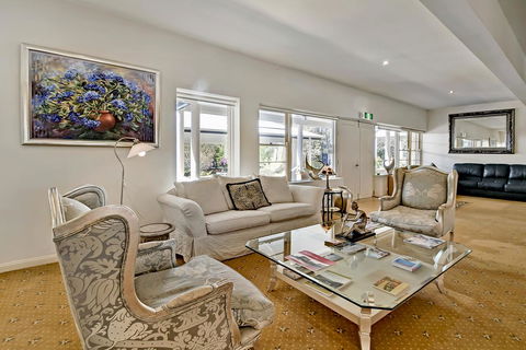 Bundanoon Lodge - Redcliffe Tourism 36